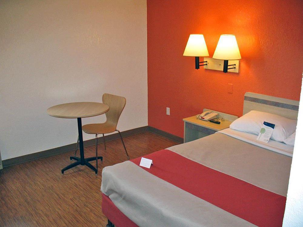 Motel 6-Council Bluffs, Ia - Omaha East Room photo